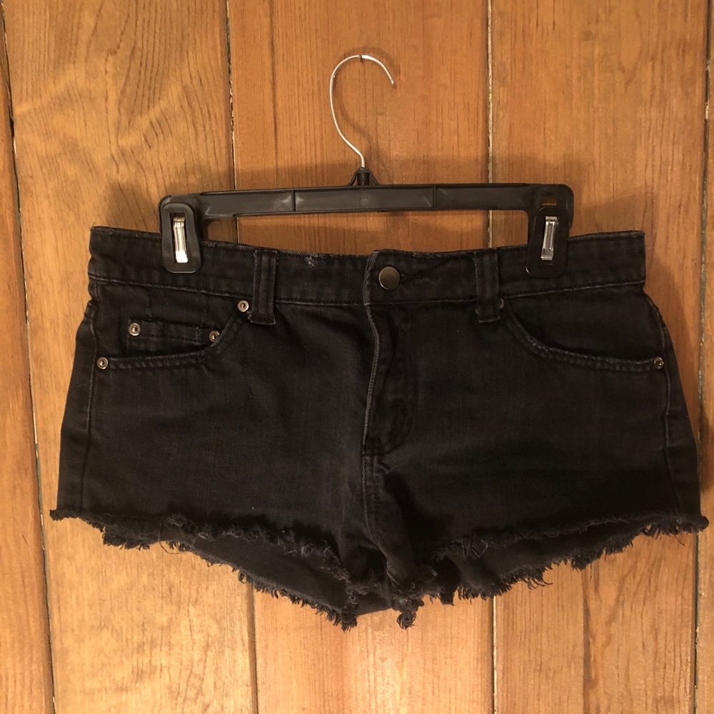 Forever 21 black denim shorts